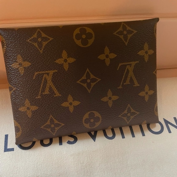 Louis Vuitton | Monogram Kirigami Small - BN - Picture 4 of 4